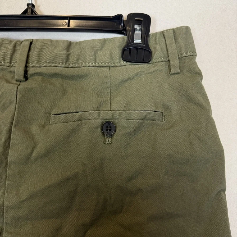 Banana Republic Shorts Mens 29 Green Flat Front 9 Inseam Chino‎ Stretch Casual
